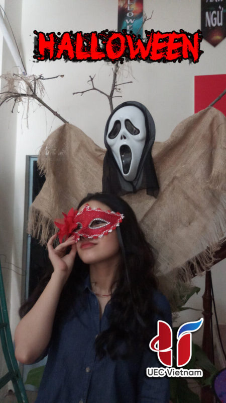 Lễ Hội Halloween tại UEC le hoi halloween tai anh ngu uec da nang 3 450x800 - Lễ Hội Halloween tại UEC